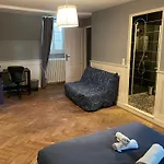 D'hotes De La Riviere Le Mans Circuit 24h ゲストハウス 3*