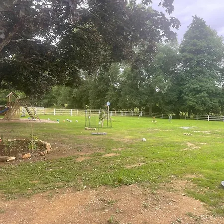 D'hotes A Louer Le Mans Circuit 24h ゲストハウス 3*